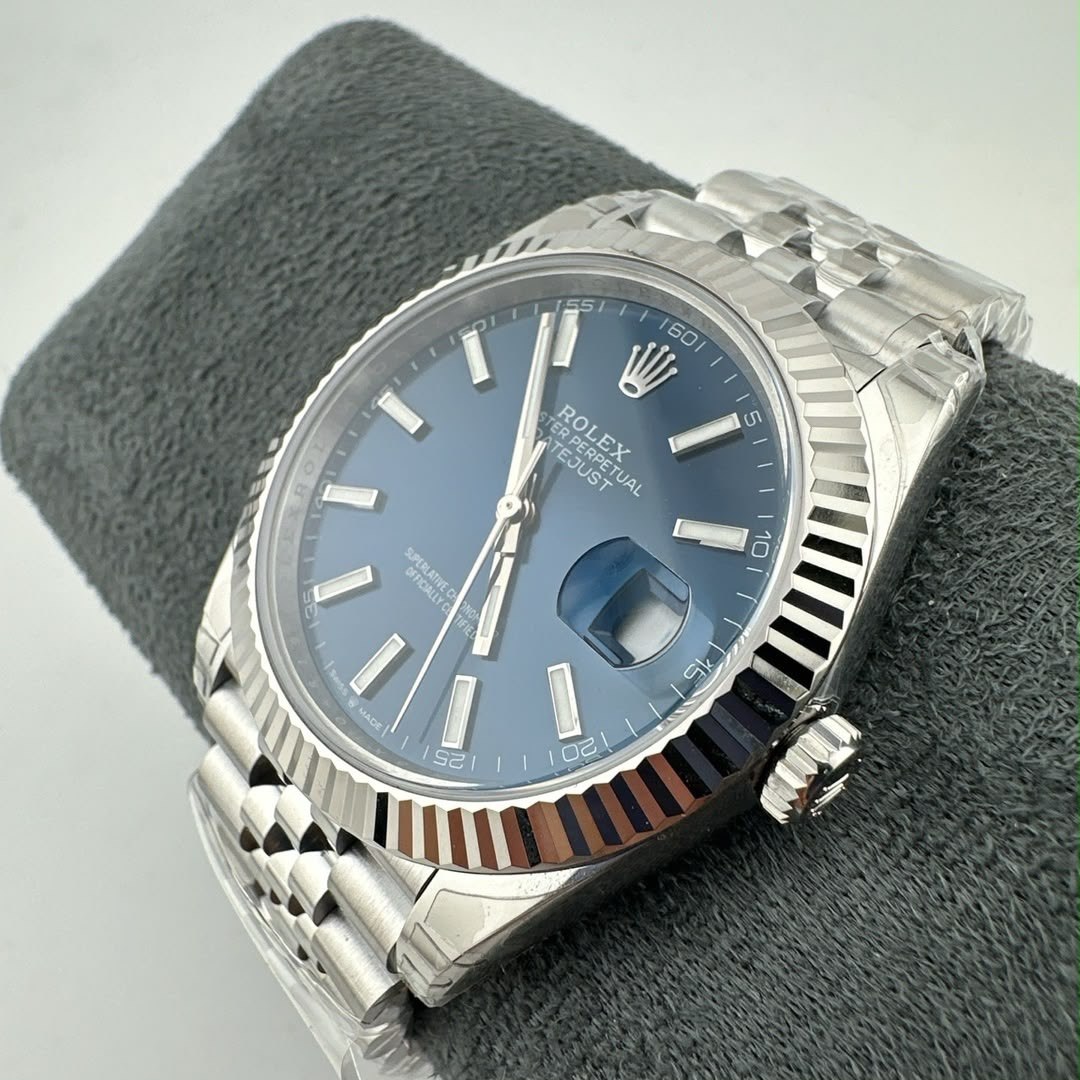 Real Watch Photo
